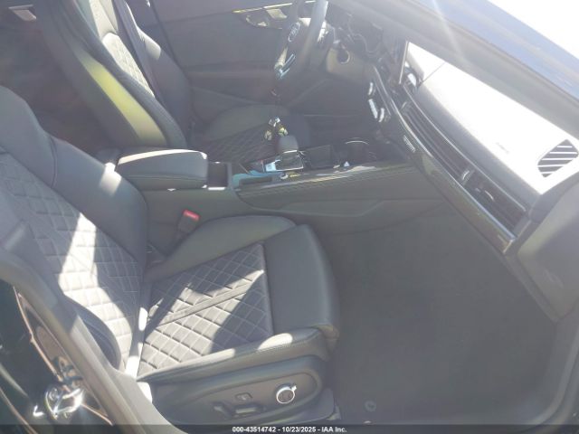 2024 AUDI S5 SPORTBACK WAUB4CF54RA128702 Photo 4