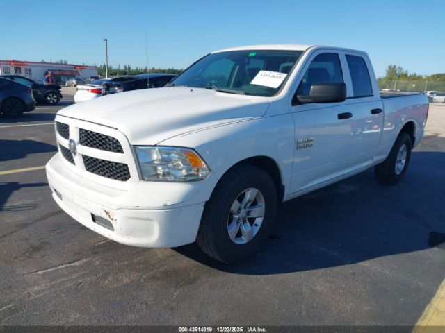 2018 RAM 1500 1C6RR6FGXJS166091 Photo 1