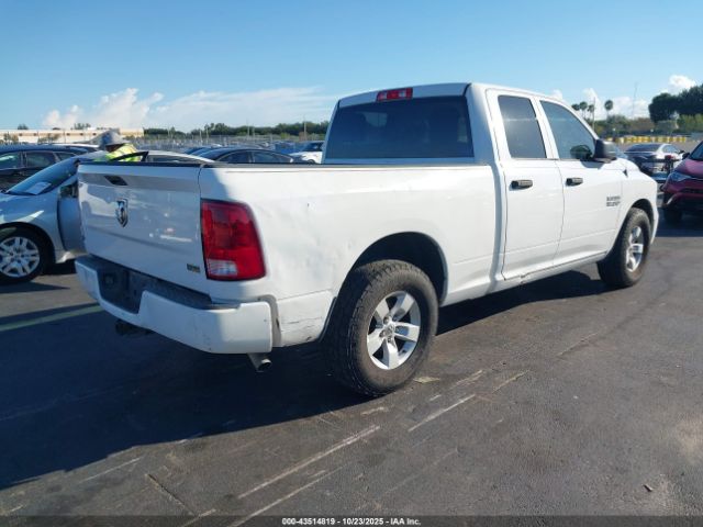 2018 RAM 1500 1C6RR6FGXJS166091 Photo 3