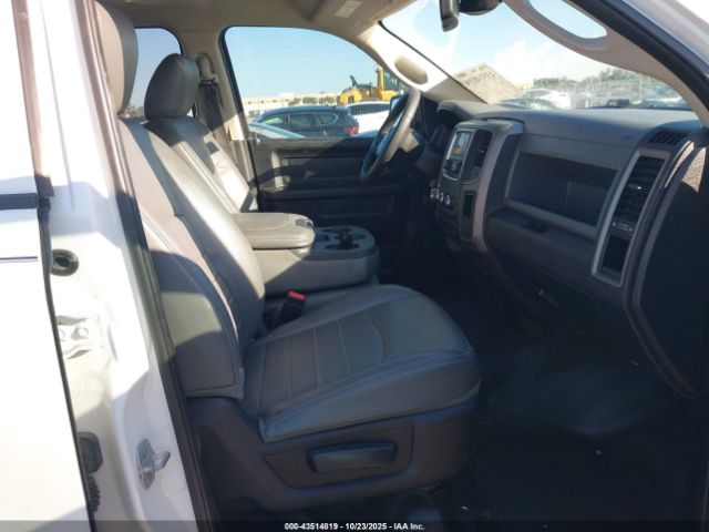 2018 RAM 1500 1C6RR6FGXJS166091 Photo 4