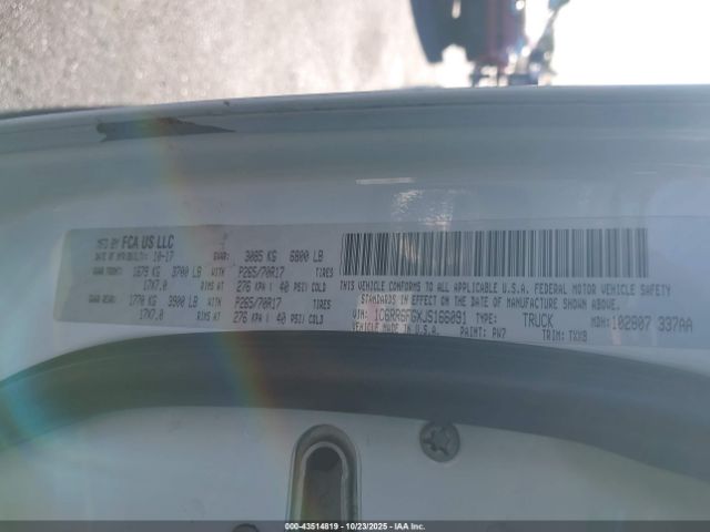 2018 RAM 1500 1C6RR6FGXJS166091 Photo 8