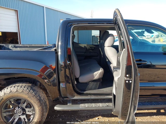 43514833 :رقم المزاد ، 3TYAX5GN0MT030654 vin ، 2021 Toyota Tacoma Sr مزاد بيع