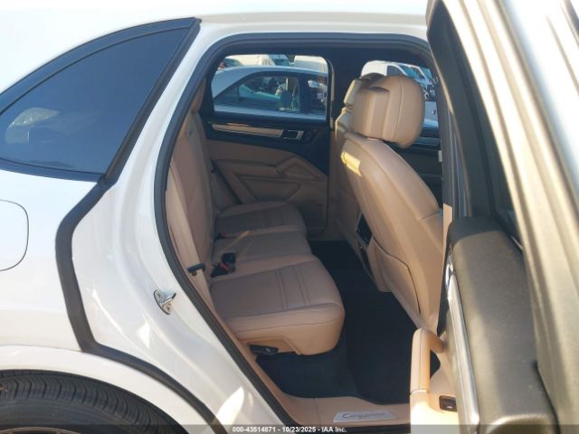 2022 PORSCHE CAYENNE WP1AA2AY0NDA06820 Photo 7