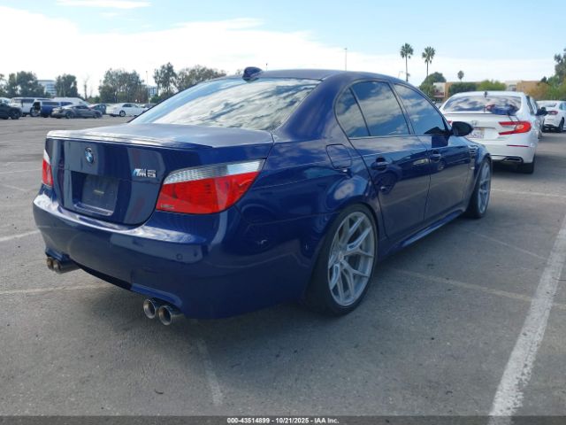 2007 BMW M5 WBSNB93547CX06773 Photo 3