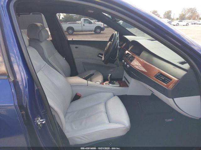 2007 BMW M5 WBSNB93547CX06773 Photo 4
