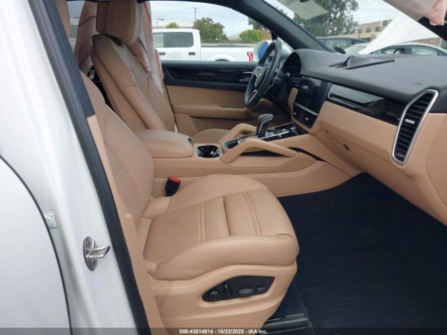 2022 PORSCHE CAYENNE WP1AA2AY0NDA06204 Photo 4