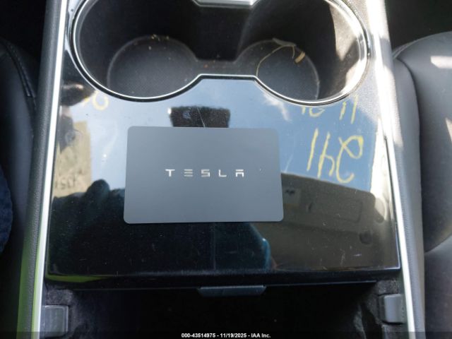 2020 TESLA MODEL Y 5YJYGDEE2LF015390 Photo 10
