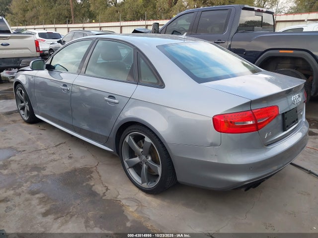 2015 AUDI A4 WAUFFAFL5FN013299 Photo 2