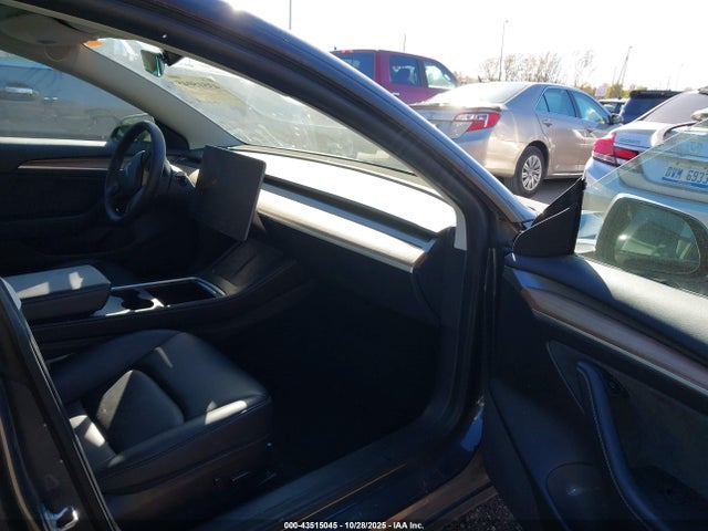 2022 TESLA MODEL 3 5YJ3E1EB6NF237261 Photo 4