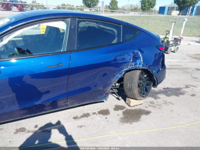 2023 TESLA MODEL Y 7SAYGDEE6PA162351 Photo 5