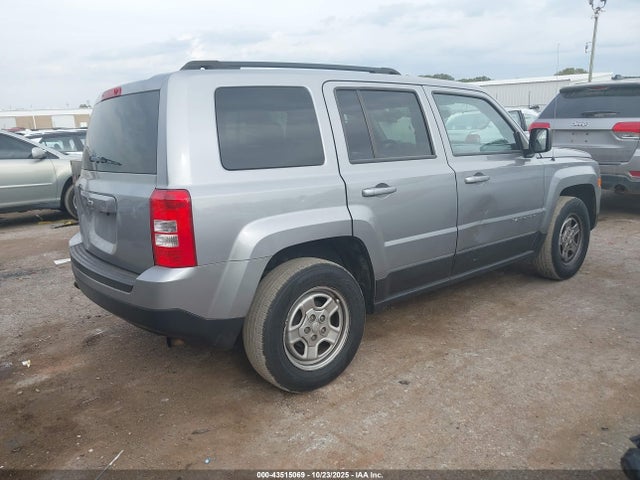 Auction sale of the 2016 Jeep Patriot Sport, vin: 1C4NJPBB4GD576607, lot number: 43515069