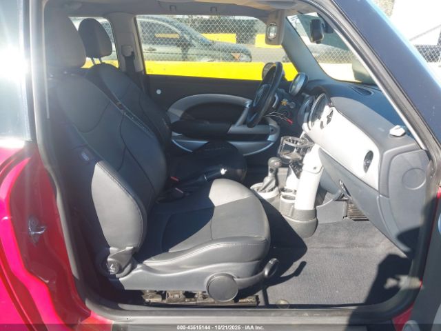 2005 MINI COOPER S WMWRE33505TG95975 Photo 4