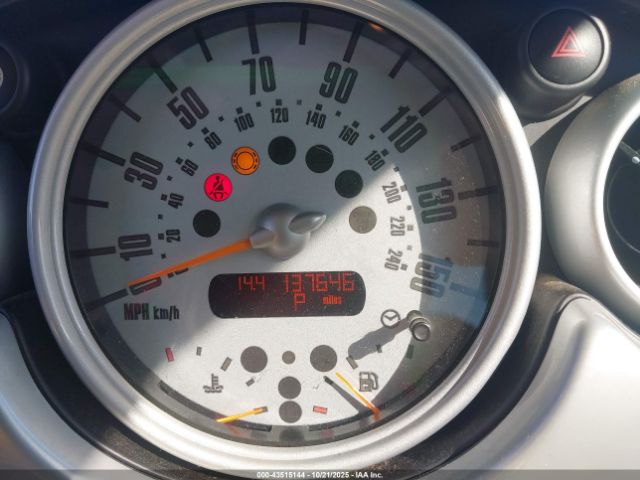 2005 MINI COOPER S WMWRE33505TG95975 Photo 6