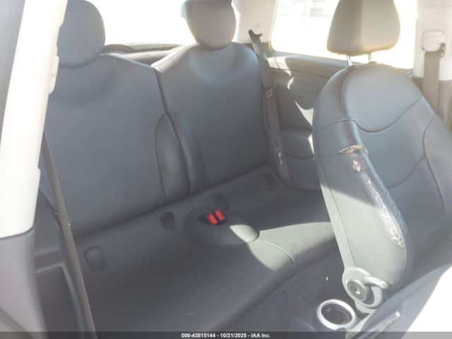 2005 MINI COOPER S WMWRE33505TG95975 Photo 7