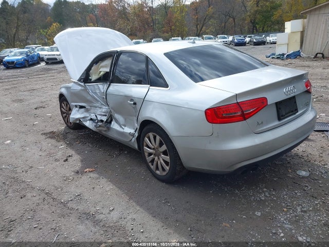 2013 AUDI A4 WAUBFAFL7DN043920 Photo 2