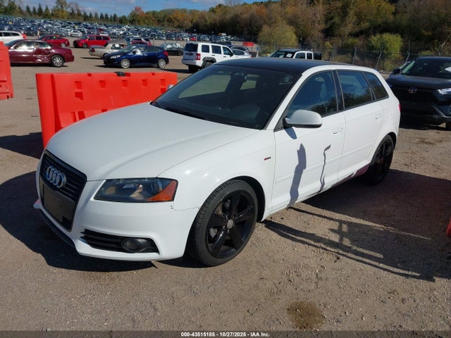 2011 AUDI A3 WAUKJAFM6BA009866 Photo 1