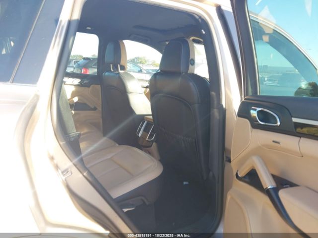 2017 PORSCHE CAYENNE WP1AA2A26HKA89990 Photo 7
