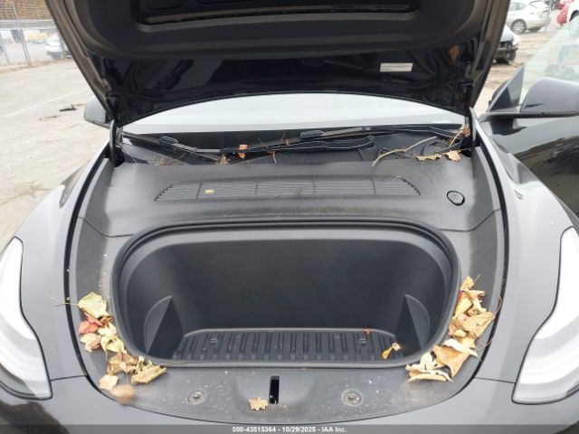 2023 TESLA MODEL Y 7SAYGDEE0PF792255 Photo 9