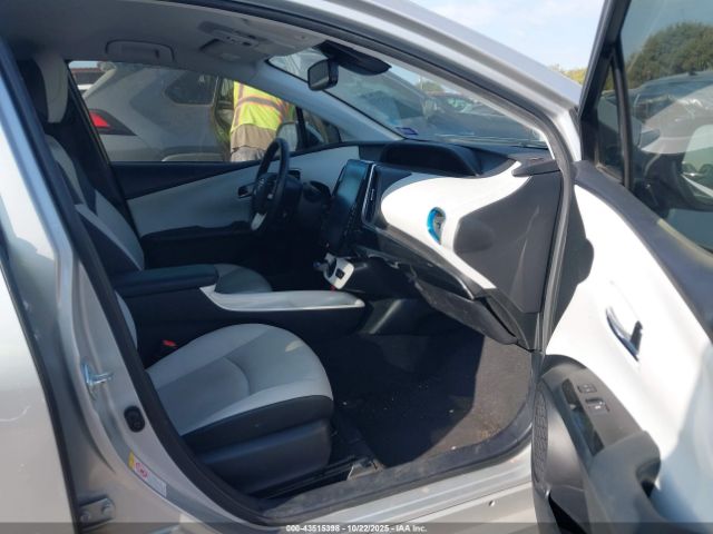 2017 TOYOTA PRIUS PRIME JTDKARFP4H3025539 Photo 4