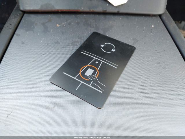 2025 TESLA MODEL 3 5YJ3E1ET8SF932958 Photo 10