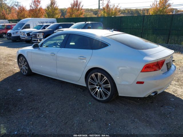 2014 AUDI A7 WAU2GCFC7EN001774 Photo 2