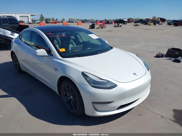 2018 TESLA MODEL 3 5YJ3E1EA8JF162144 Photo 0