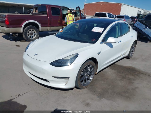 2018 TESLA MODEL 3 5YJ3E1EA8JF162144 Photo 1