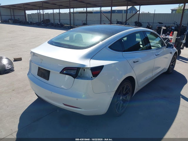 2018 TESLA MODEL 3 5YJ3E1EA8JF162144 Photo 3