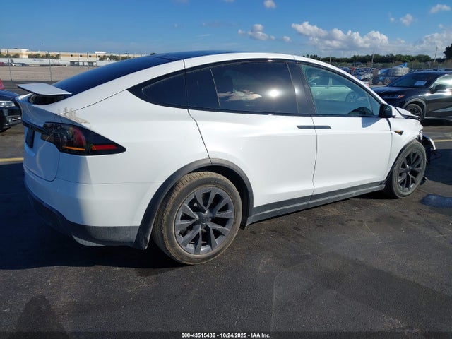 2023 TESLA MODEL X 7SAXCAE58PF410284 Photo 3