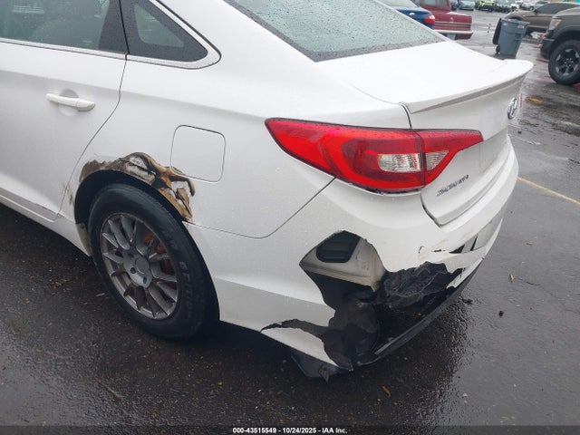 Hyundai SONATA SE 2016 5NPE24AF2GH343707 Image 19