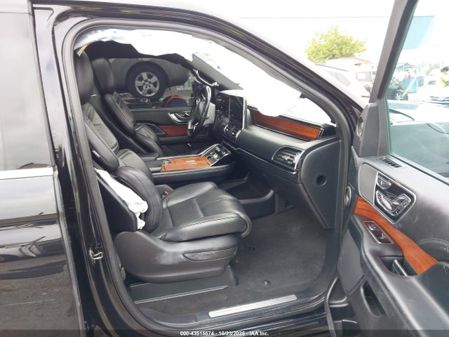 Продажа на аукционе авто 2019 Lincoln Navigator L Reserve, vin: 5LMJJ3LT6KEL03386, номер лота: 43515574