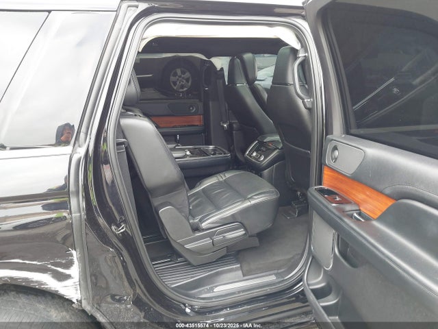 Продажа на аукционе авто 2019 Lincoln Navigator L Reserve, vin: 5LMJJ3LT6KEL03386, номер лота: 43515574