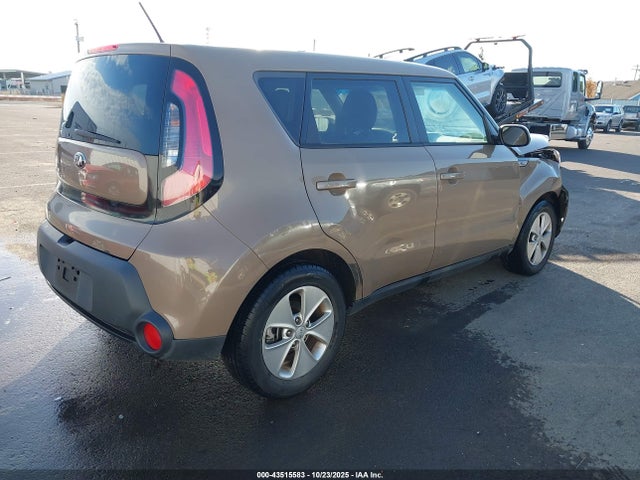 KNDJN2A25F7215049 KIA Soul