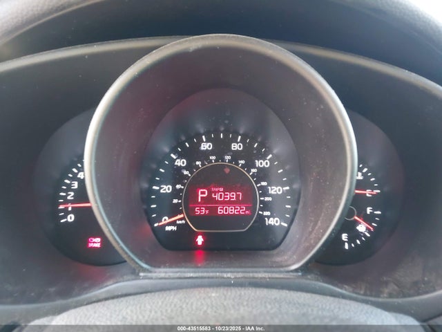 KNDJN2A25F7215049 KIA Soul