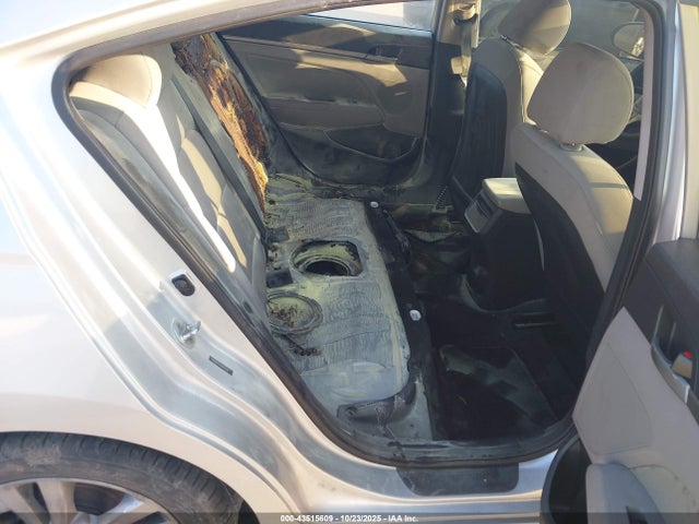 Hyundai mpi nu 2018 5NPD84LF2JH252371 Image 8