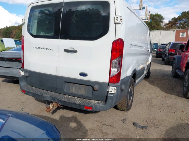 Продаж на аукціоні авто 2015 Ford Transit-250, vin: 1FTNR2ZM0FKA51315, номер лоту: 43515642