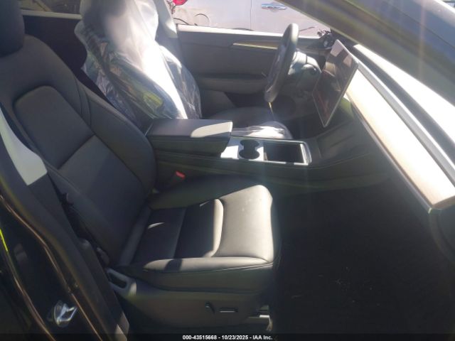 2024 TESLA MODEL Y 7SAYGDED0RF005489 Photo 4