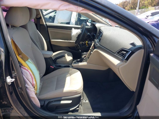 2017 HYUNDAI ELANTRA 5NPD84LF6HH123057 Photo 4