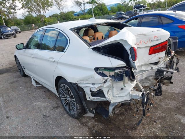 2019 BMW 540I WBAJE7C57KWW07659 Photo 2