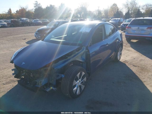 2022 TESLA MODEL Y 7SAYGDEE4NF339270 Photo 1