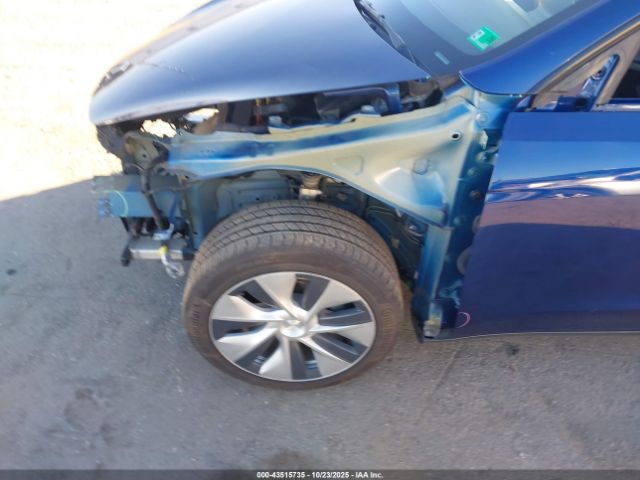 2022 TESLA MODEL Y 7SAYGDEE4NF339270 Photo 5