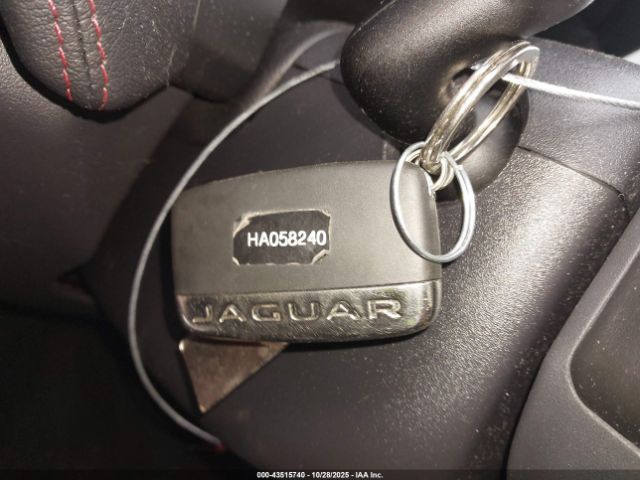 2017 JAGUAR F-PACE SADCM2BV0HA058240 Photo 10