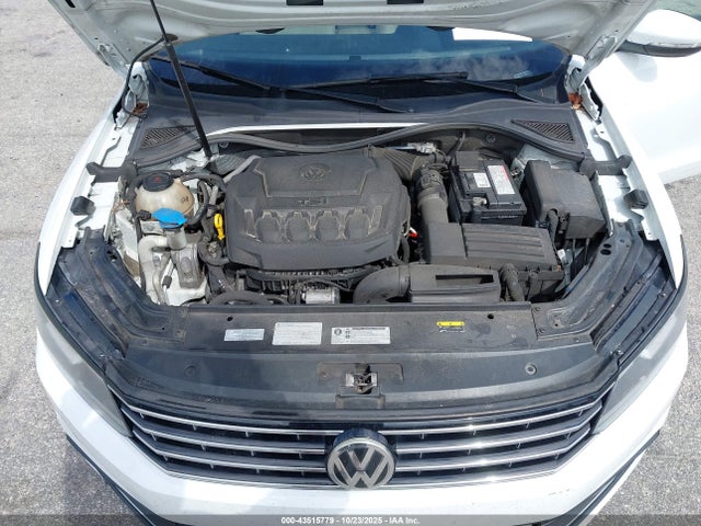 Продаж на аукціоні авто 2018 Volkswagen Passat 2.0t R-line/2.0t S, vin: 1VWAA7A36JC043600, номер лоту: 43515779