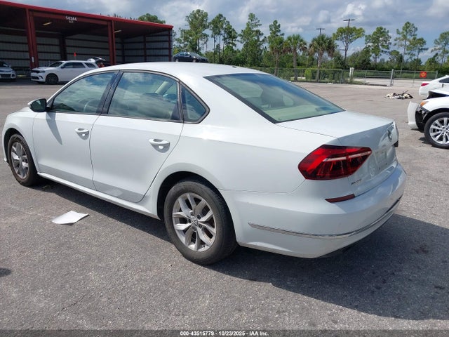 Продаж на аукціоні авто 2018 Volkswagen Passat 2.0t R-line/2.0t S, vin: 1VWAA7A36JC043600, номер лоту: 43515779