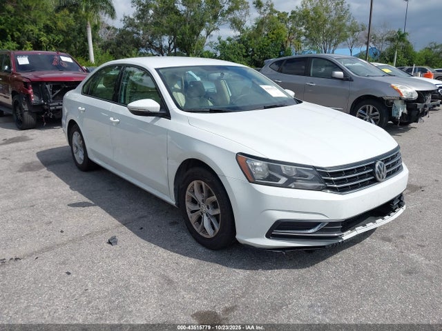 Продаж на аукціоні авто 2018 Volkswagen Passat 2.0t R-line/2.0t S, vin: 1VWAA7A36JC043600, номер лоту: 43515779