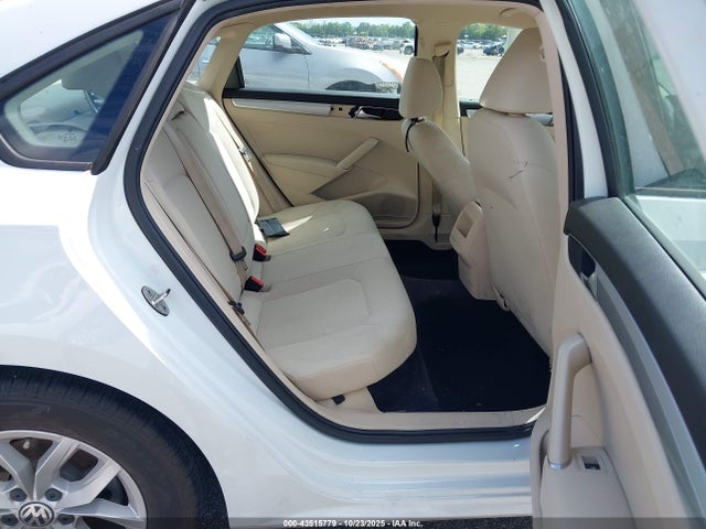 Продаж на аукціоні авто 2018 Volkswagen Passat 2.0t R-line/2.0t S, vin: 1VWAA7A36JC043600, номер лоту: 43515779