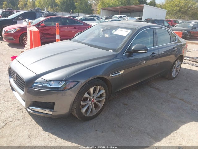 2018 JAGUAR XF SAJBD4FX5JCY64648 Photo 1