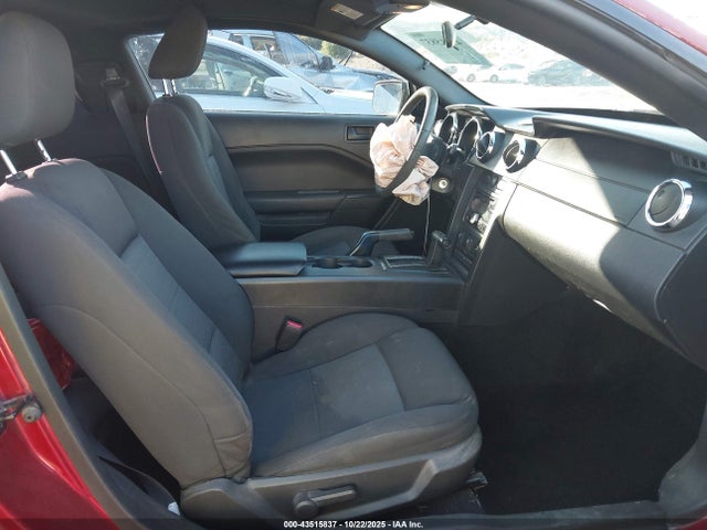 2007 FORD MUSTANG 1ZVFT80N975273377 Photo 4