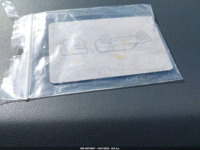 2023 RIVIAN R1S 7PDSGABA6PN017536 Photo 10