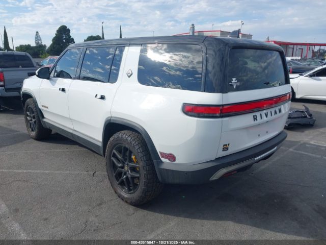 2023 RIVIAN R1S 7PDSGABA6PN017536 Photo 2